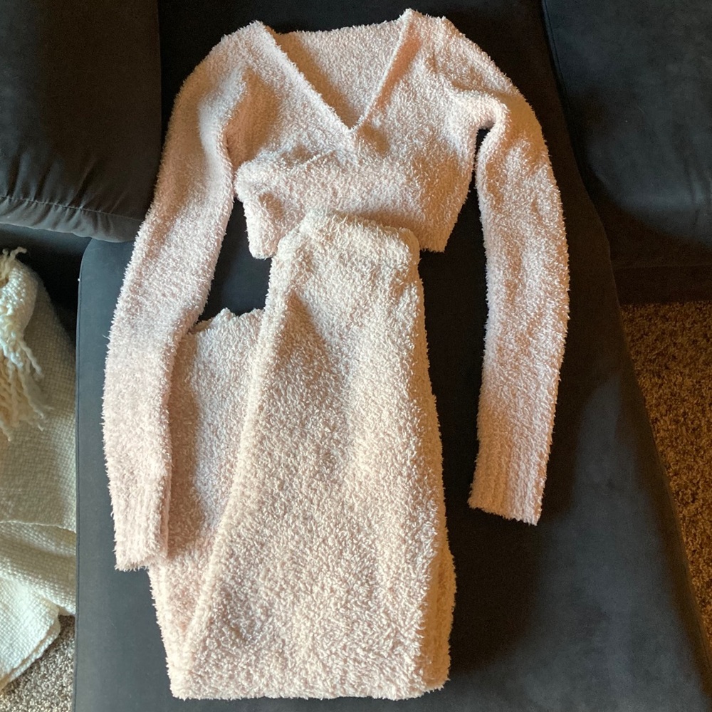 Skims Cozy Knit Jogger & Wrap Top Set